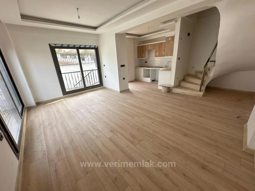 Seferihisar Payamlı'da Satılık Köşe Başı Modern Villa | Oturma Ruhsatlı 2+1 Villa