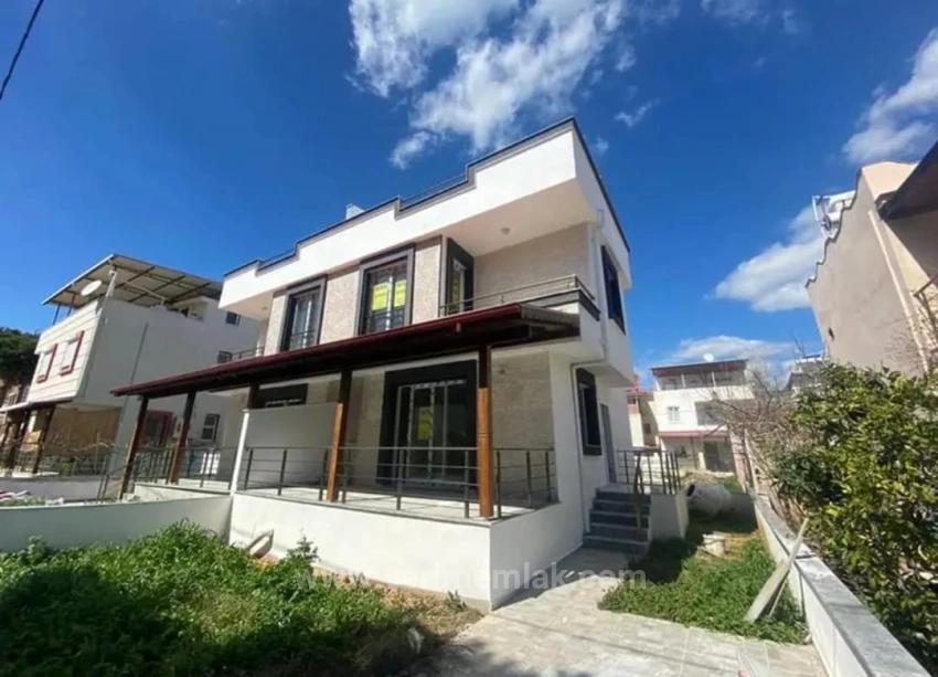 Seferihisar Payamlı'da Denize 350M Mesafede Sıfır Köşesatılık 3+1 Villa