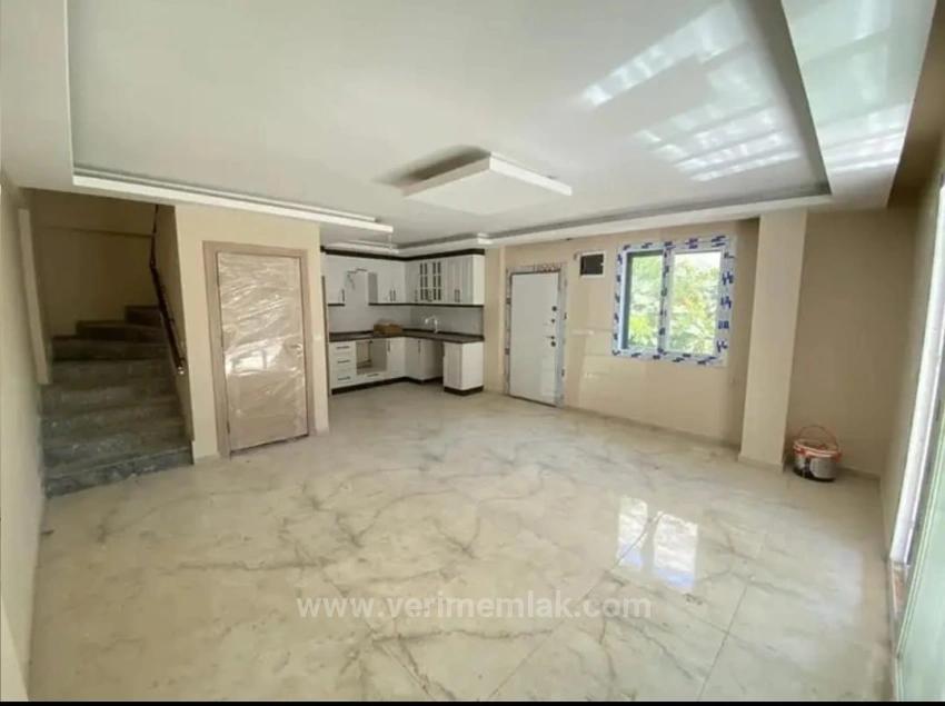 Seferihisar Payamlı'da Denize 350M Mesafede Sıfır Köşesatılık 3+1 Villa