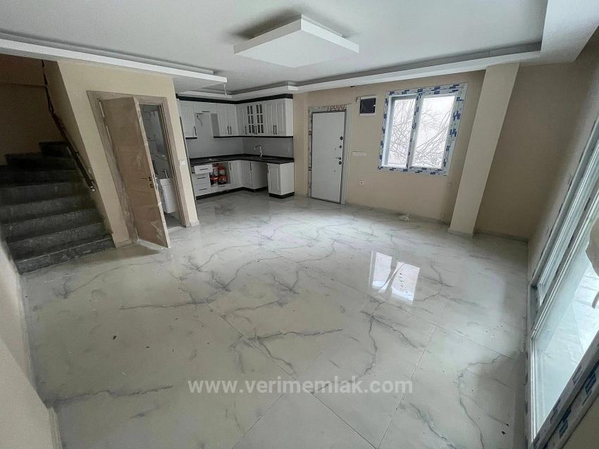 Seferihisar Payamlı'da Denize 350M Mesafede Sıfır Köşesatılık 3+1 Villa