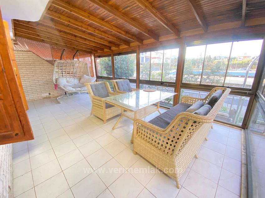 Seferihisar Meltem Tur Sitesi’nde,Kat Mülkiyeti:kendi Enerjisini Üreten Satılık,4+1 Villa
