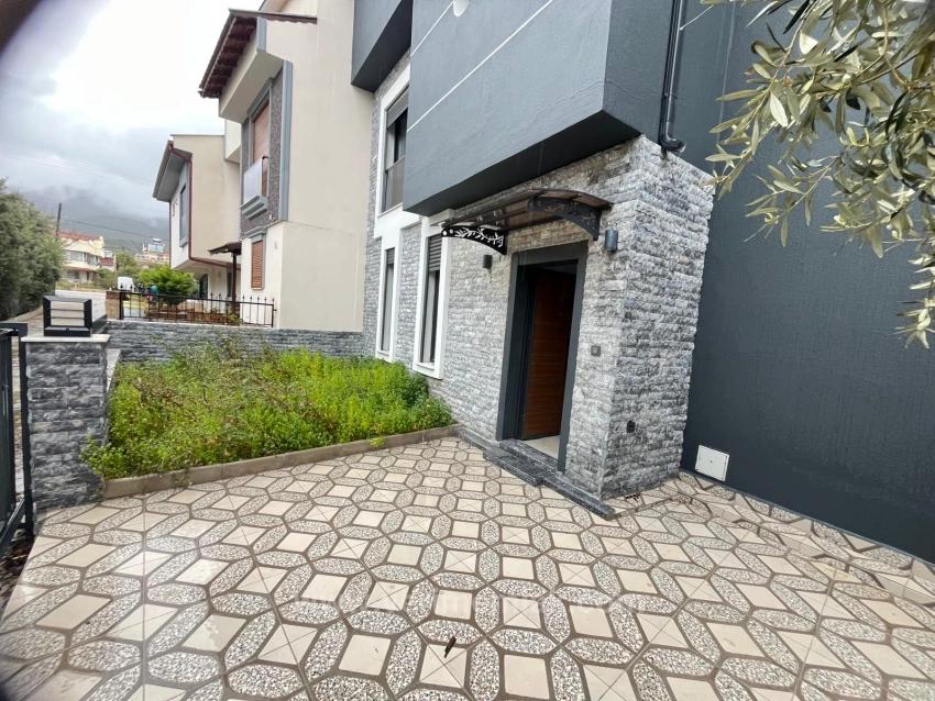 Özdere Orta Mahalle’de Denize 50M! Modern Tasarım, Sıfır 3+1 Villa