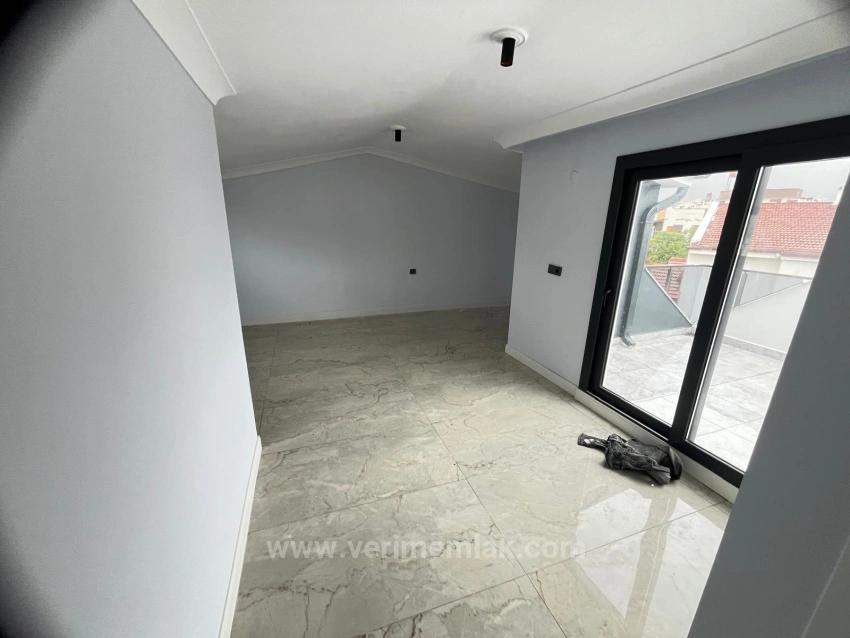 Özdere Orta Mahalle’de Denize 50M! Modern Tasarım, Sıfır 3+1 Villa