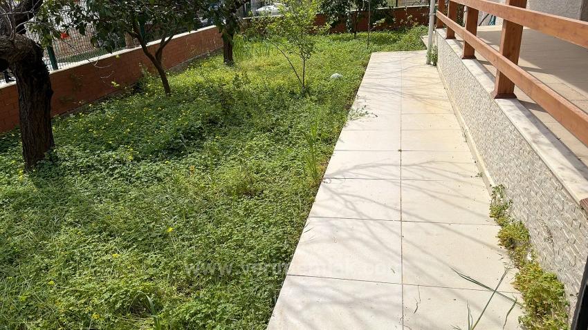 ​Seferihisar’cumhuriyet Mahallesi, Meltem Tur Sitesi Lüks Satılık 4+1 Villa