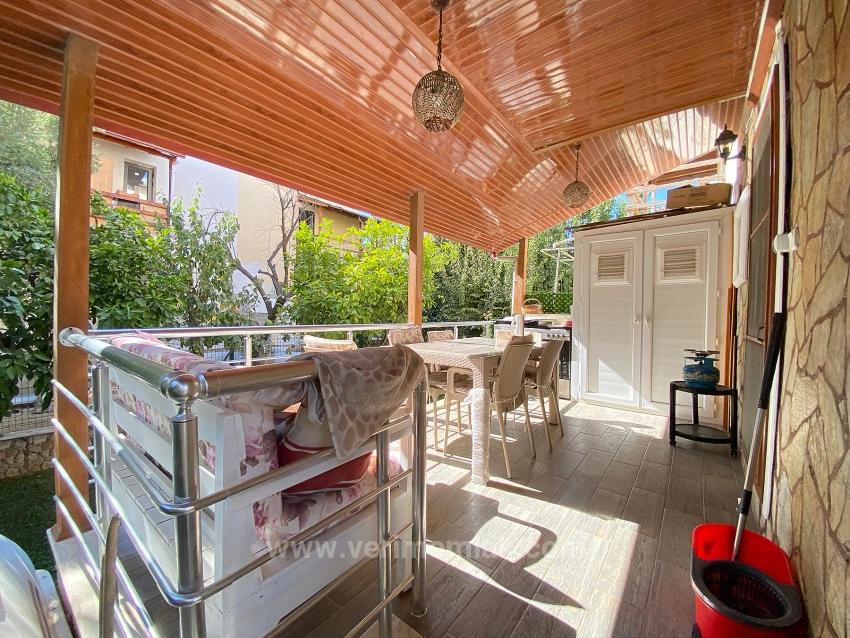 Doğanbey'de Site İçerisinde Geniş Bahçeli Müstakil.satılık 4+1 Villa