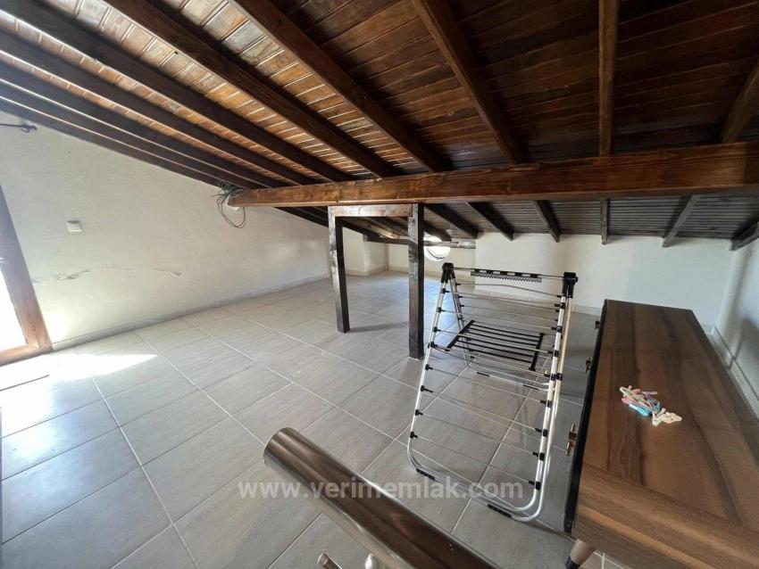 Gümüldür Fevzi Çakmak’ta Denize Sıfır, Havuzlu Prestijli Satılık 3+1 Villa