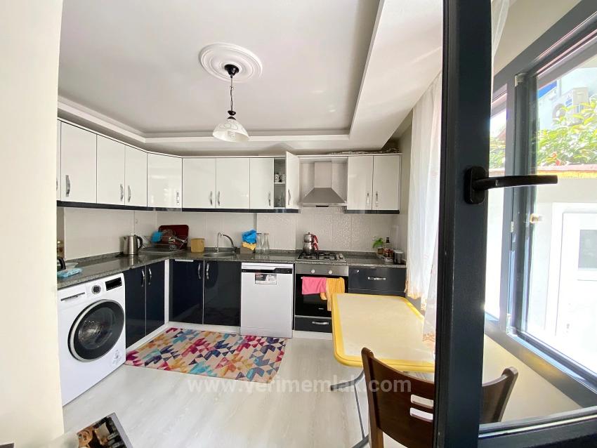 Ürkmez De Lokasyonu Merkezi Konumda Lüks Deniz 400Mt Satılık 3+1 Dublex Daire