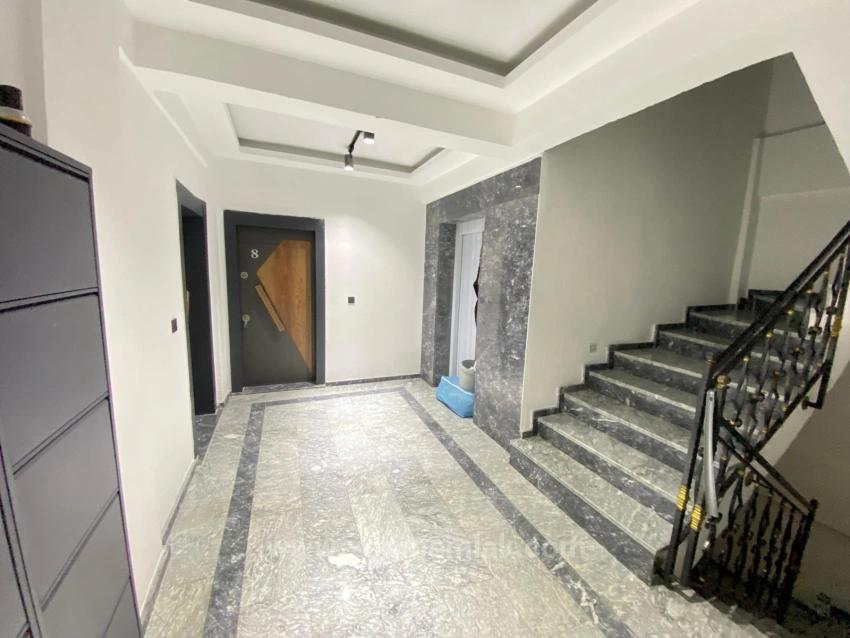 Seferihisar Mersin Alanı'nda Asansörlü, Modern Ve Ferah Kiralık 2+1 Daire