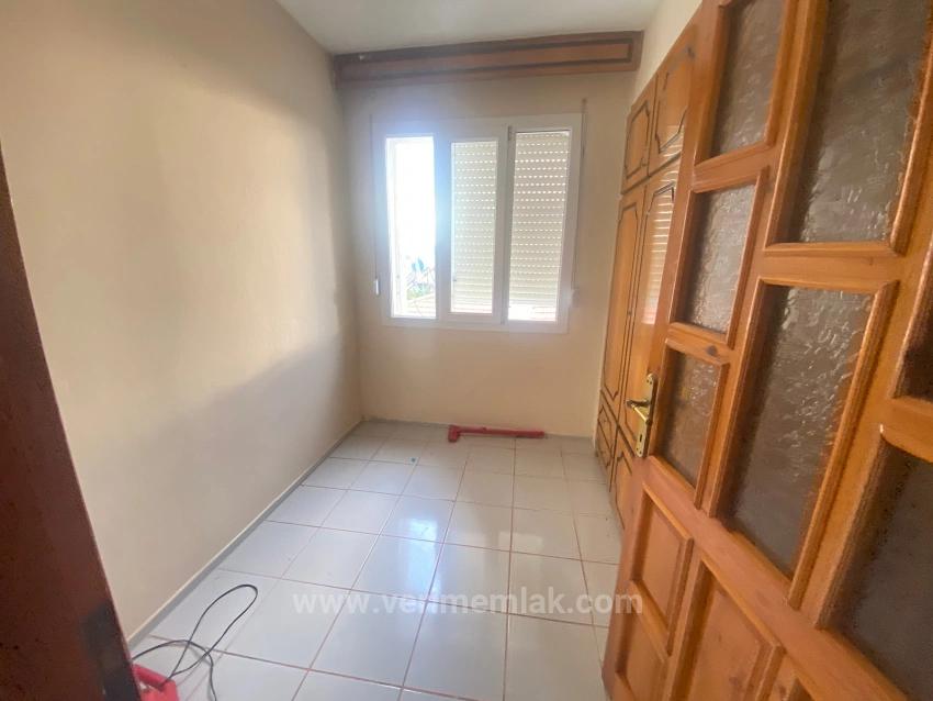 Seferihisar Mersinalanı'nda ​Denize Ve Merkeze Çok Yakın, Masrafsız Kiralık 2+1 Daire