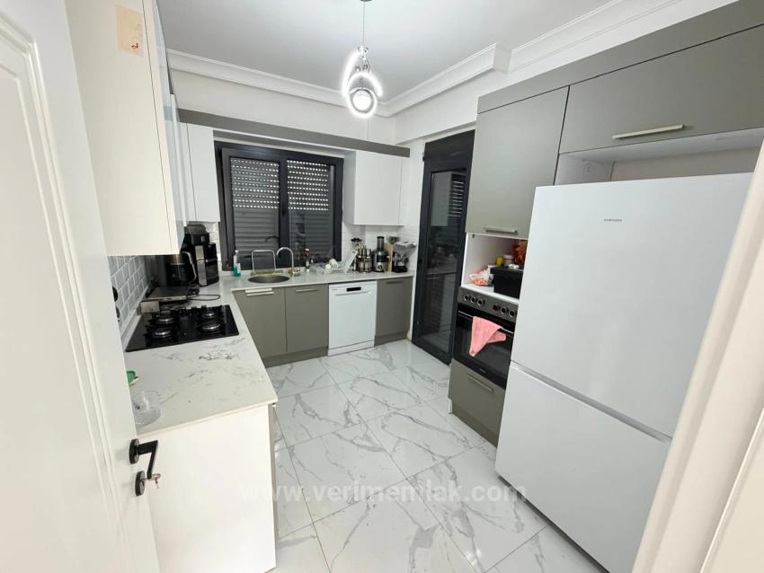 Seferihisar'da:güneş Enerjili,Yerden Isıtmalı,Full Eşyalı Satılık 3+1 Villa