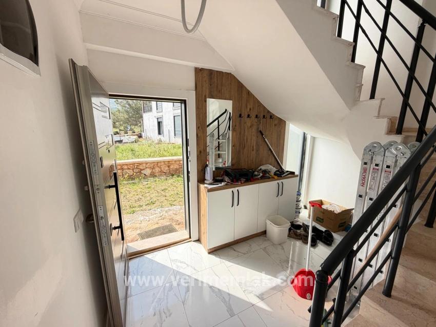 Seferihisar Kavakdere Mah. Satılık 3+1 Villa - 165 m²