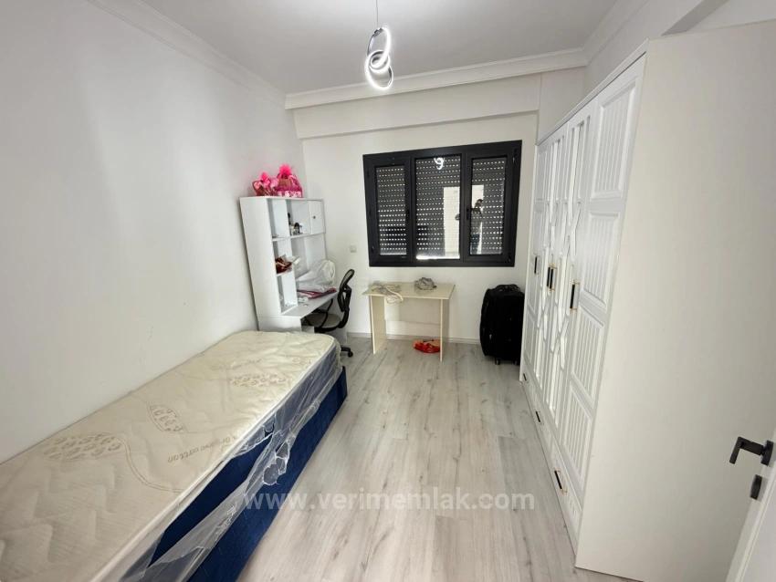 Seferihisar'da:güneş Enerjili,Yerden Isıtmalı,Full Eşyalı Satılık 3+1 Villa