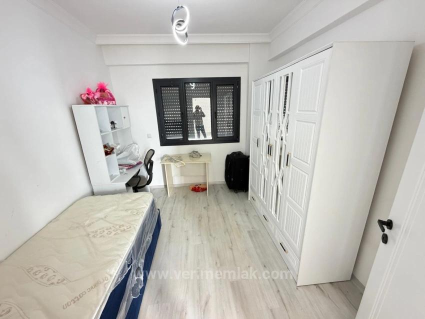 Seferihisar'da:güneş Enerjili,Yerden Isıtmalı,Full Eşyalı Satılık 3+1 Villa