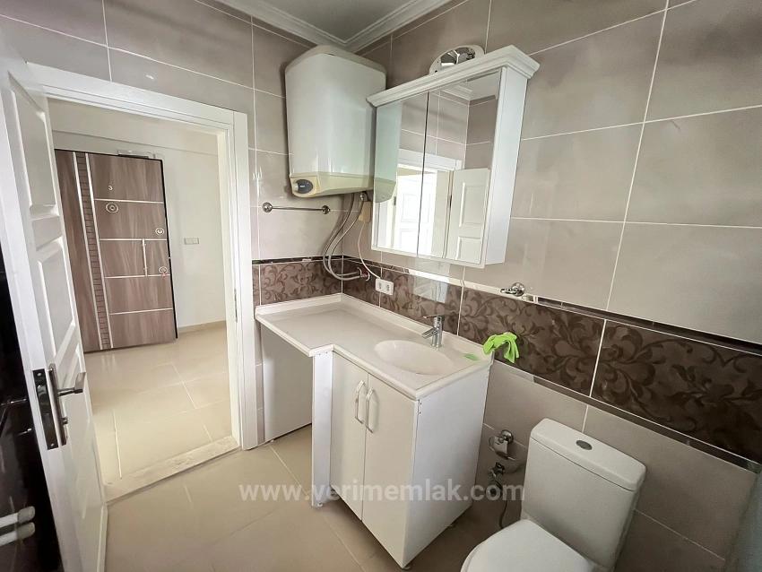 Menderes Özdere Orta Mahalle'de Denize Çok Yakın Satılık 2+1 Daire
