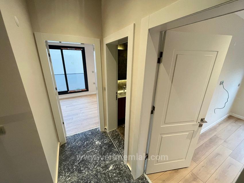 Menderes Gümüldür Gümüldür Fevzi Çakmak Mah. Satılık 3+1 Villa - 200 m²
