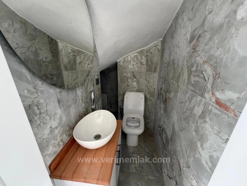 Seferihisar Cumhuriyet'te Denize 750M Mesafede, Müstakil Havuzlu Lüks 3+1 Villa!