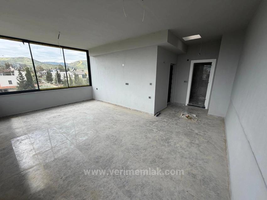 Seferihisar Cumhuriyet'te Denize 750M Mesafede, Müstakil Havuzlu Lüks 3+1 Villa!