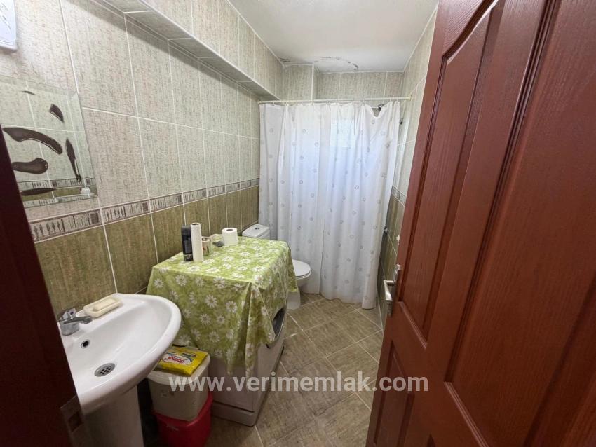 Seferihisar Mersin Alanı'nda, Full Eşyalı, Kapalı Otoparklı Satılık 2+1 Daire