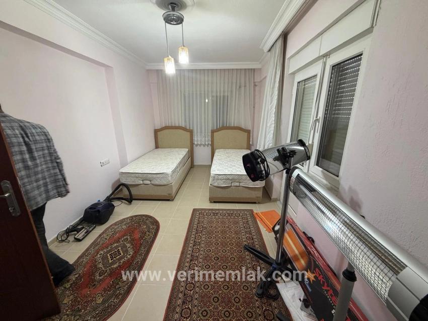 Seferihisar Mersin Alanı'nda, Full Eşyalı, Kapalı Otoparklı Satılık 2+1 Daire