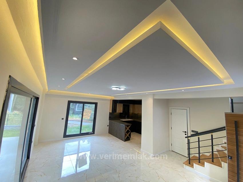 Özdere De Yerden Isıtma Mustakil Fuıı Deniz Manzaralı Satılık 3+1 Villa