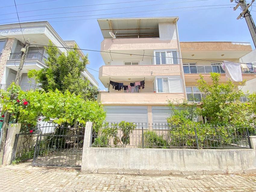 Seferihisar’ın Kalbinde Yaşam: Alışverişe 100M, Denize 300M Kiralık 2+1 Daire