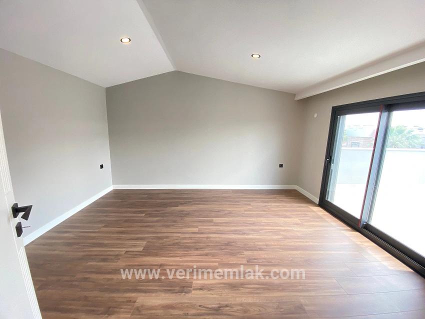 Menderes Gümüldür Gümüldür Fevzi Çakmak Mah. Satılık 4+1 Villa - 350 m²
