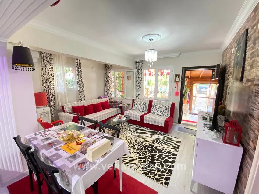 Seferihisar Ürkmez Mersin Alanı Mah. Satılık 2+1 Daire - 100 m²