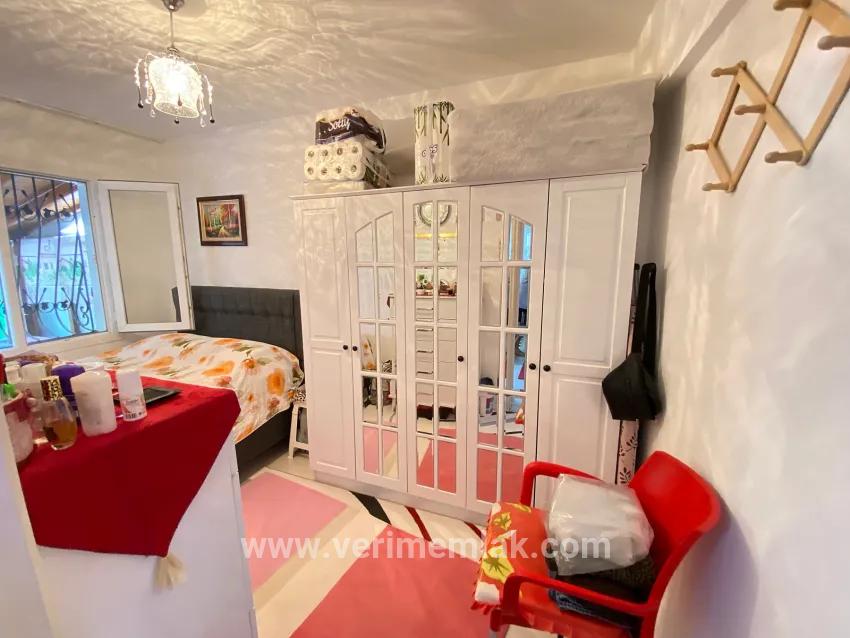 Seferihisar Ürkmez Mersin Alanı Mah. Satılık 2+1 Daire - 100 m²