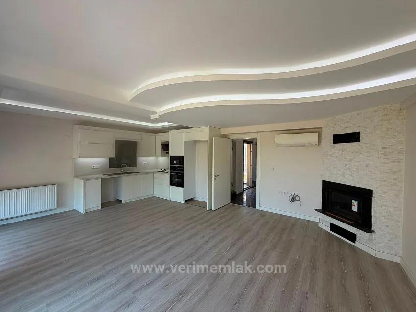 İzmir/Gümüldür'de Denize Sıfır Tek Müstakil Havuzlu Ultra Lüx Villa