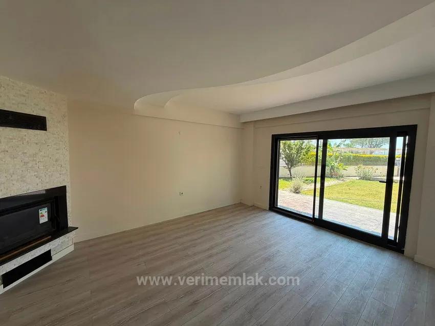 İzmir/Gümüldür'de Denize Sıfır Tek Müstakil Havuzlu Ultra Lüx Villa