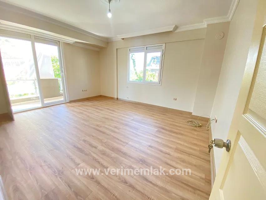 Seferihisar Ürkmez Mersin Alanı Mah. Satılık 2+1 Daire - 85 m²