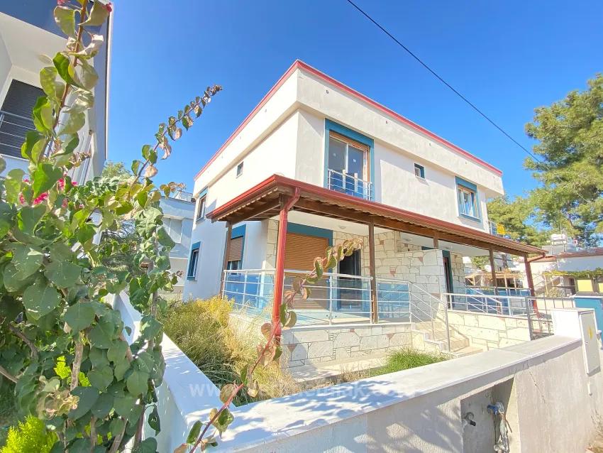 Seferihisar Payamlı Da Geneş Bahçeli Satılık 2+1 Villa