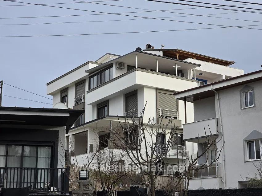 Seferihisar Ürkmez Mersin Alanı Mah. Satılık 3+1 Villa - 150 m²