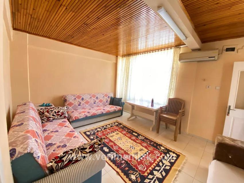 Seferihisar Mersinalanı'nda denize 350m, net 100m² ferah 2+1 günlük daire