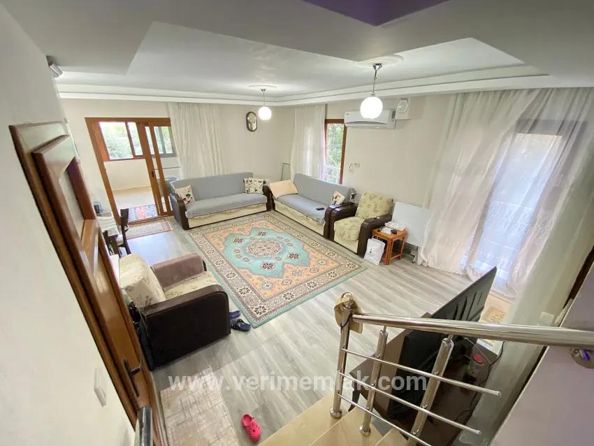 Seferihisar Atatürk Mah.’de full deniz manzaralı tam müstakil satılık 4+1 Villa