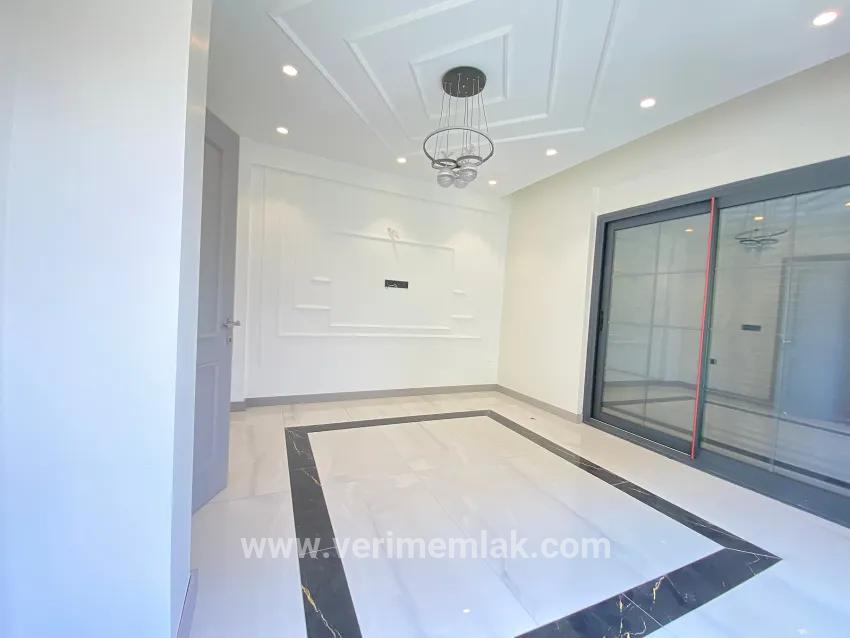 Gümüldür Fevzi Çakmak'ta denize 100m müstakil havuzlu lüks 3+1 akıllı villa