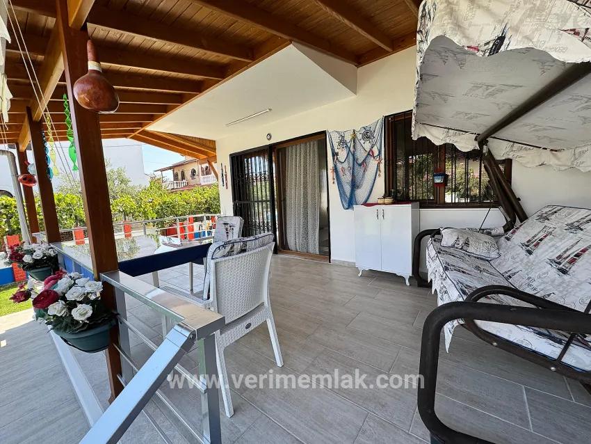 Seferihisar Doğanbey Cumhuriyet Mah. Satılık 3+1 Villa - 220 m²