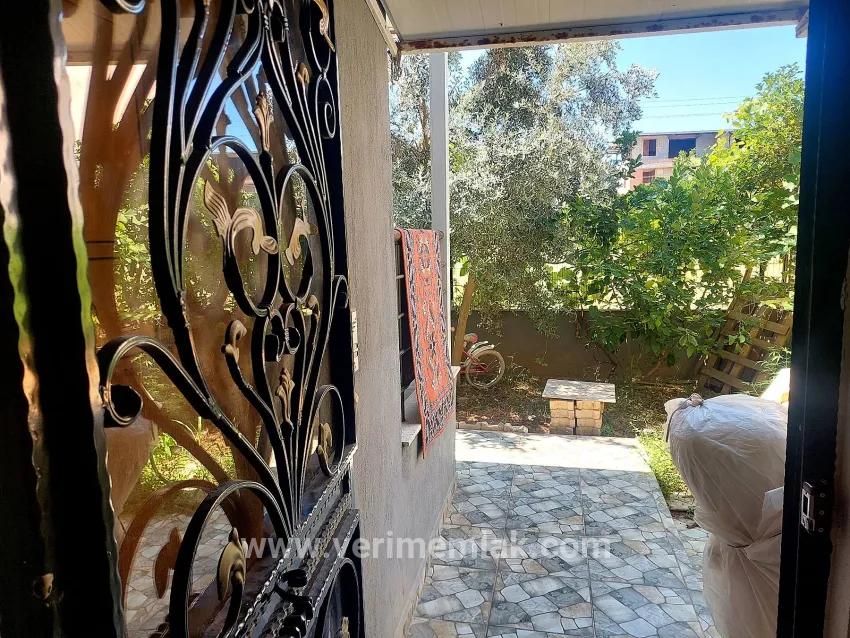 İzmir Seferihisar Ürkmez merkeze yakın satılık 1+1 daire