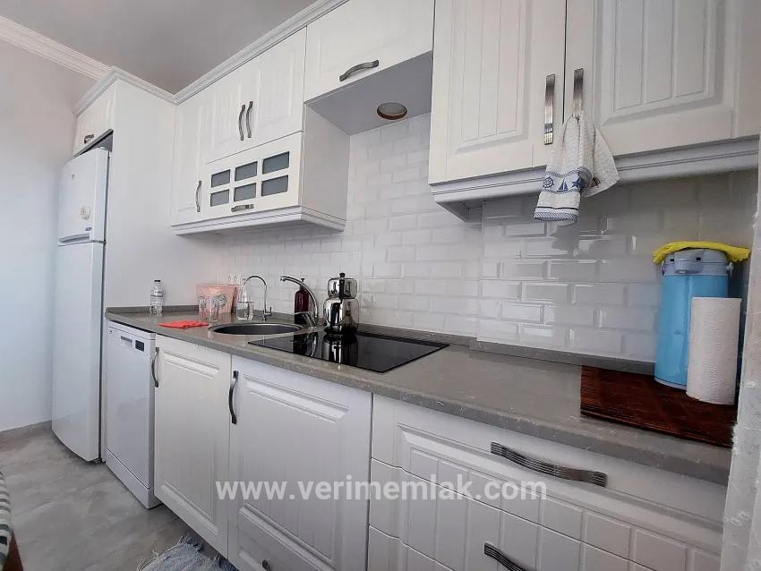 İzmir Seferihisar Ürkmez merkeze yakın satılık 1+1 daire