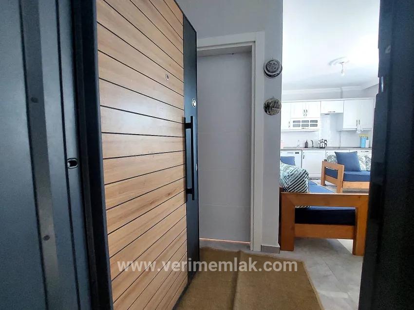İzmir Seferihisar Ürkmez merkeze yakın satılık 1+1 daire