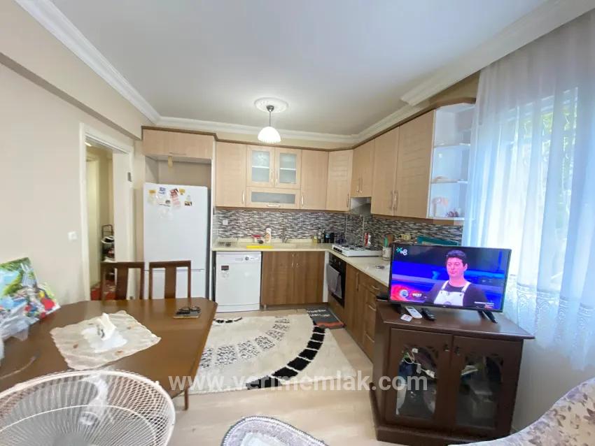 Seferihisar Mersin Alanı'nda denize 400m sıfır eşyalı bahçe katı satılık 2+1 daire