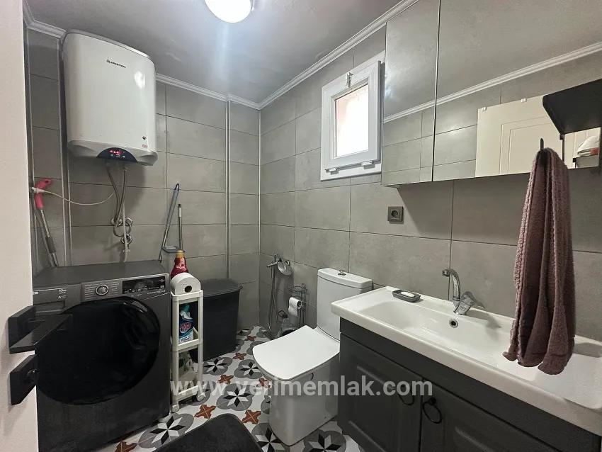 Menderes Gümüldür İnönü Mah. tek Müstakil, Havuzlu Satılık 3+1 Villa