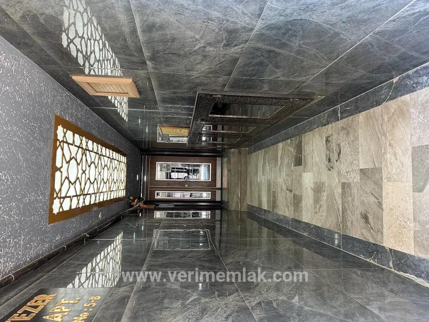 Seferihisar Hıdırlık Mah. Satılık 2+1 Daire - 93 m²