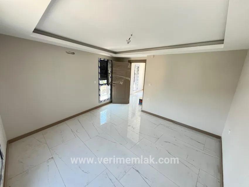 Menderes Özdere Çukuraltı Mah. Satılık 3+1 Villa - 150 m²