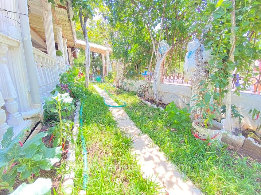Seferihisar Ürkmez Bengiler Mah. Satılık 4+1 Villa - 170 m²