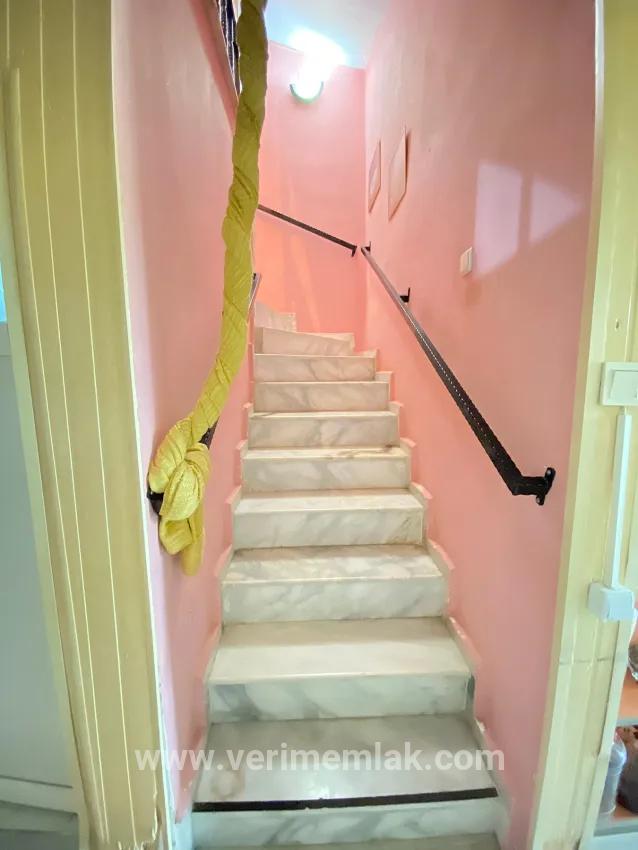 Seferihisar Ürkmez Bengiler Mah. Satılık 3+1 Villa - 150 m²