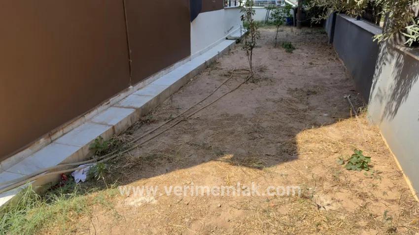 Seferihisar Doğanbey Cumhuriyet Mah. Satılık 3+1 Villa - 160 m²