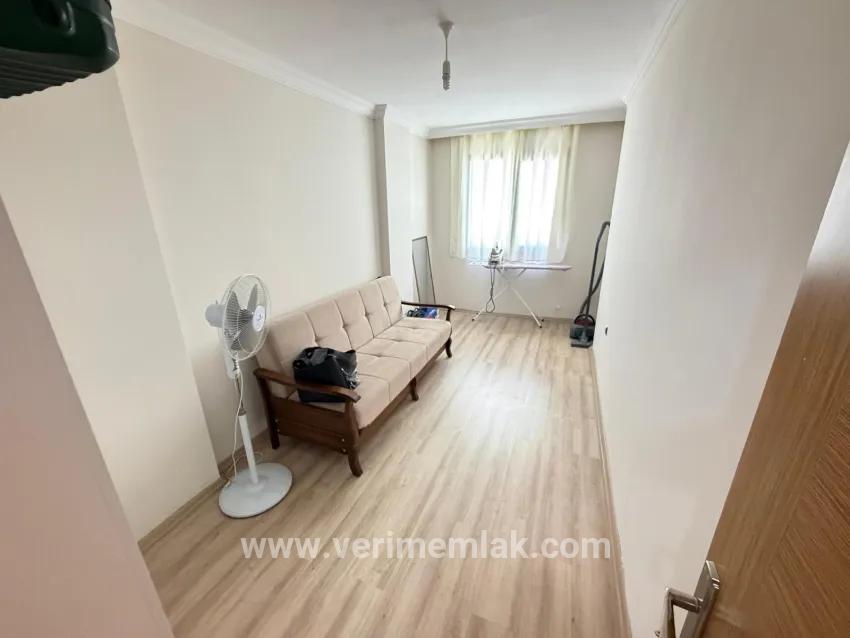 Seferihisar Ürkmez Mersin Alanı Mah. Satılık 2+1 Daire - 160 m²