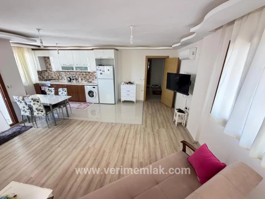 Seferihisar Ürkmez Mersin Alanı Mah. Satılık 2+1 Daire - 160 m²