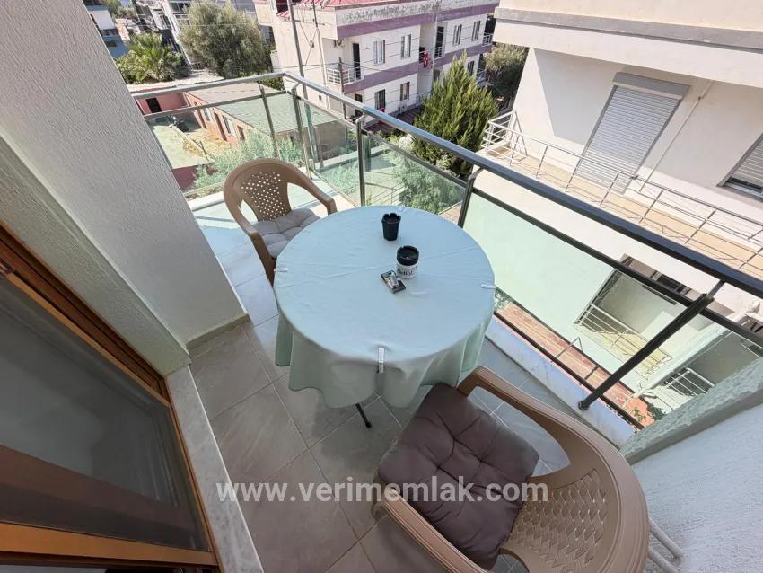 Seferihisar Ürkmez Mersin Alanı Mah. Satılık 2+1 Daire - 160 m²
